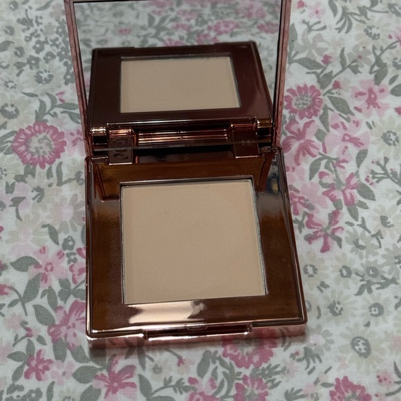 🩷Setting Powder Bundle🤍 - Picture 3 of 8